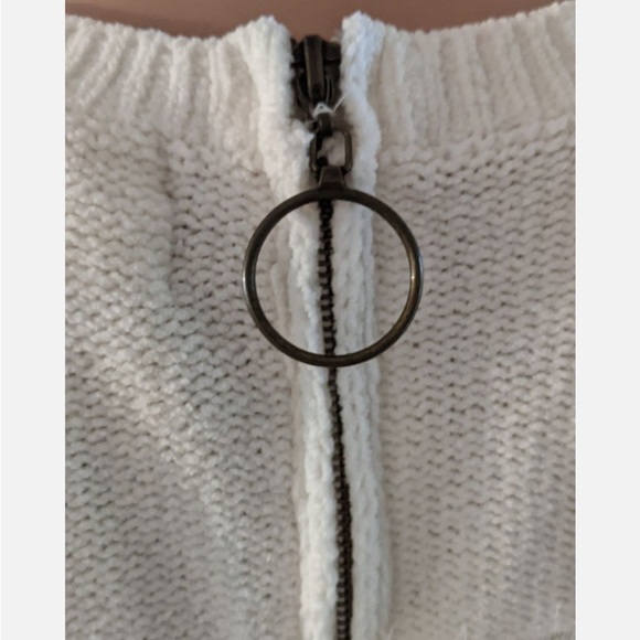 Hippie Rose Women's Fuzzy Striped Back Zip Sweater Size XS cropped - Picture 4 of 5